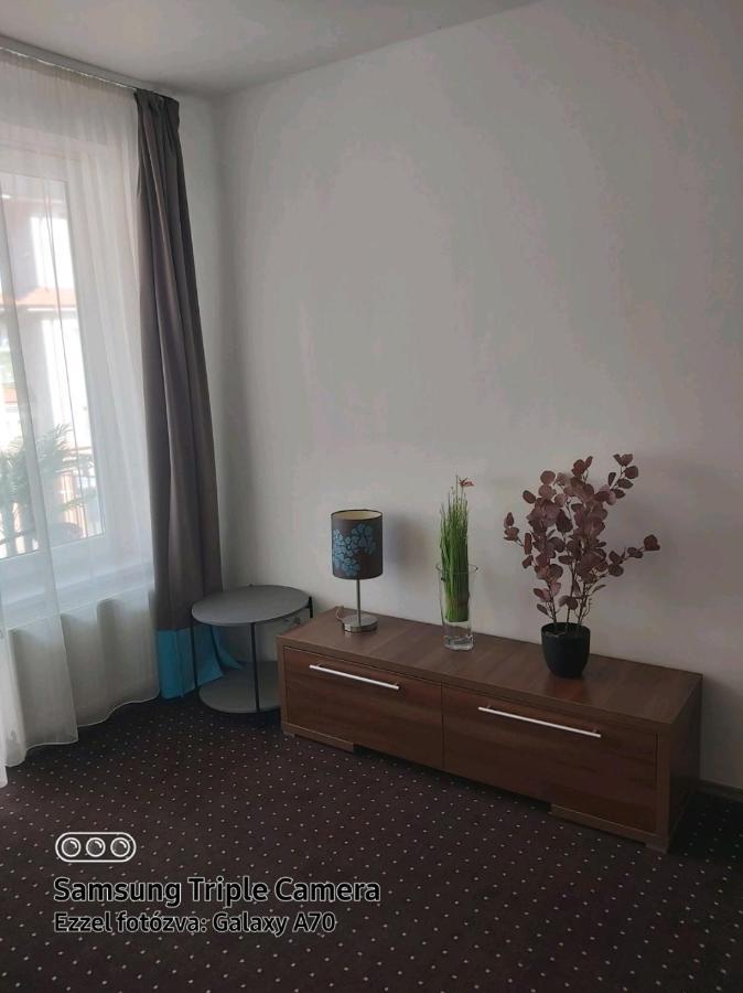 Plage Apartman Hajdúszoboszló Esterno foto